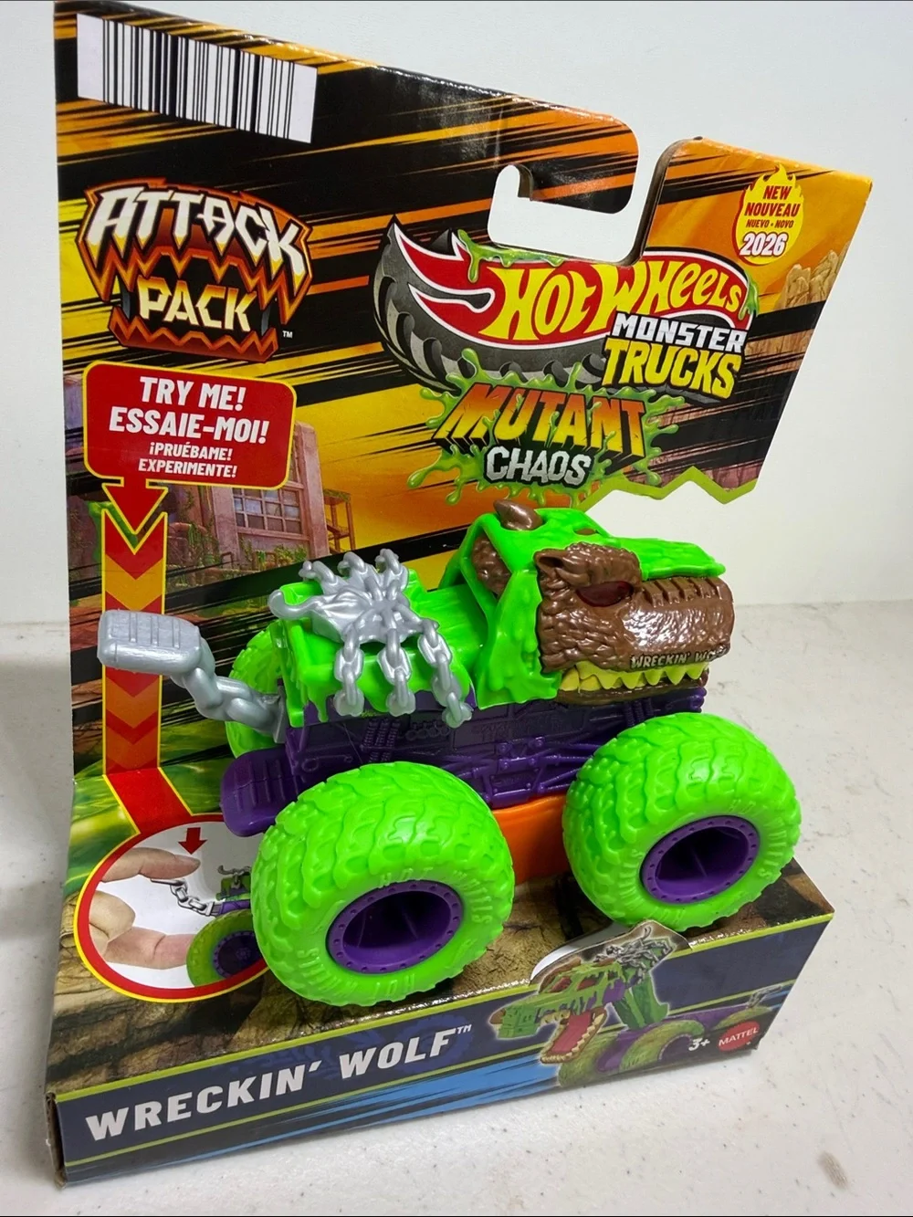 Hot Wheels Monster Trucks Mutant Chaos Wreckin' Wolf - Green & Purple